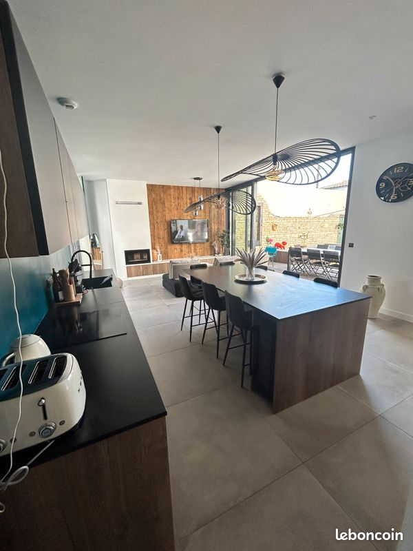 Maison 5 pièces - La Rochelle 17000 (image principale 1)