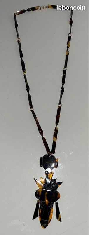 Collier en corne de Martinique (image 2)