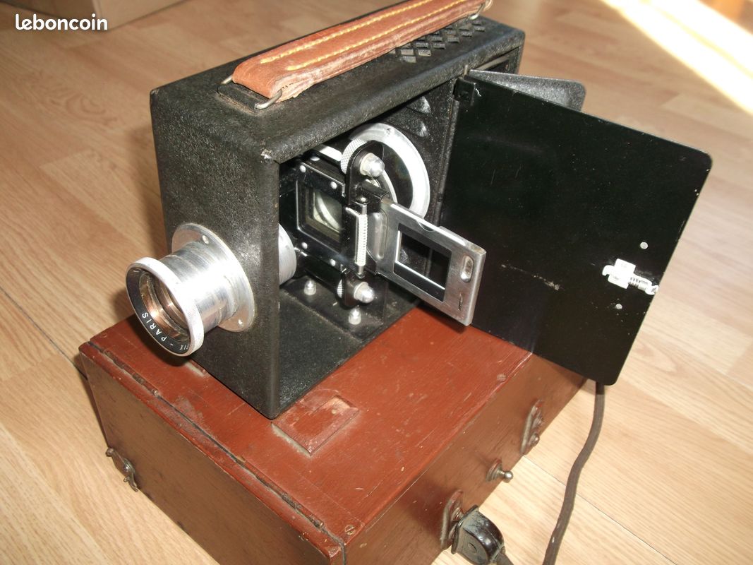 Ancien projecteur de vues ou diapositives Camerafix-Paris SB