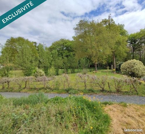 Terrain 833 m² CLISSON
