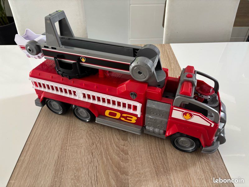 Camion pompier avec Marcus / Pat Patrouille ~ Complet (image 1)