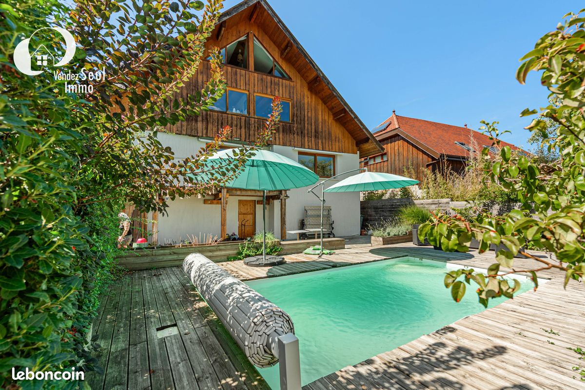 Maison 7 pièces 266 m² · à Saint-Jorioz · 266 m² · 945 000 €