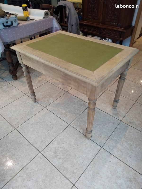 Bureau en bois (image 2)