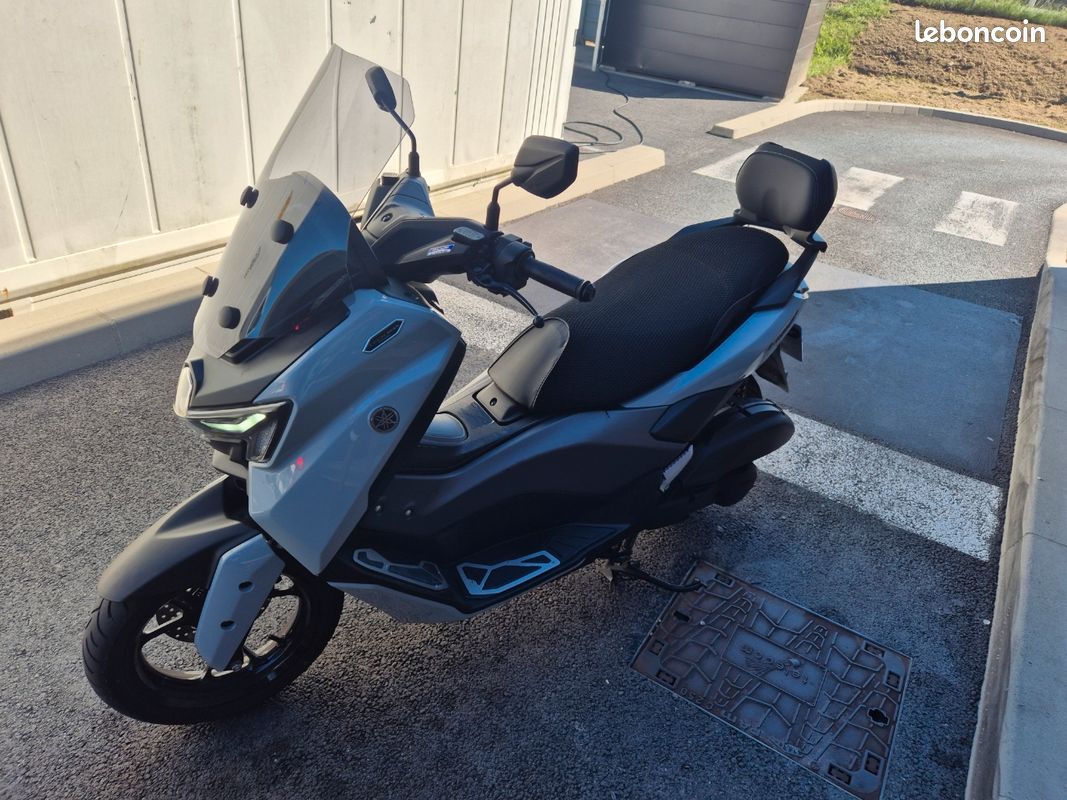 Yamaha NMAX 125 Tech Max 2025 – 5 000 km (image 1)