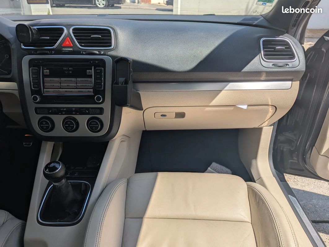 VOLKSWAGEN EOS 2.0 16S TDI 140 CR FAP Carat Toit Ouvrant/ Sièges Chauffant (image 16)