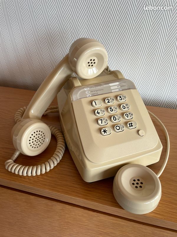 Téléphone Vintage SOCOTEL S63 BICOLOR - Années 80 - Touches