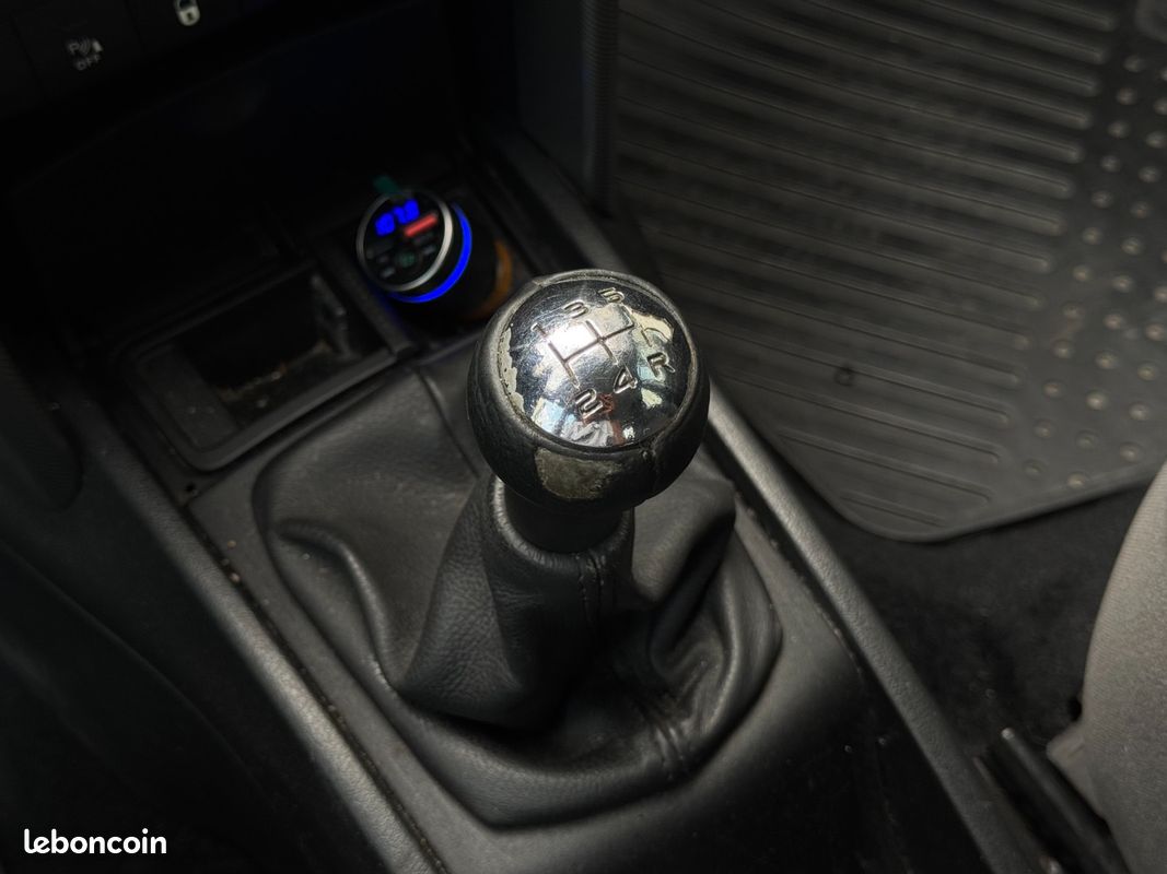 PEUGEOT 207 1.6 120ch Exécutive - 2ème Main / Courroie Accessoire OK (image 19)