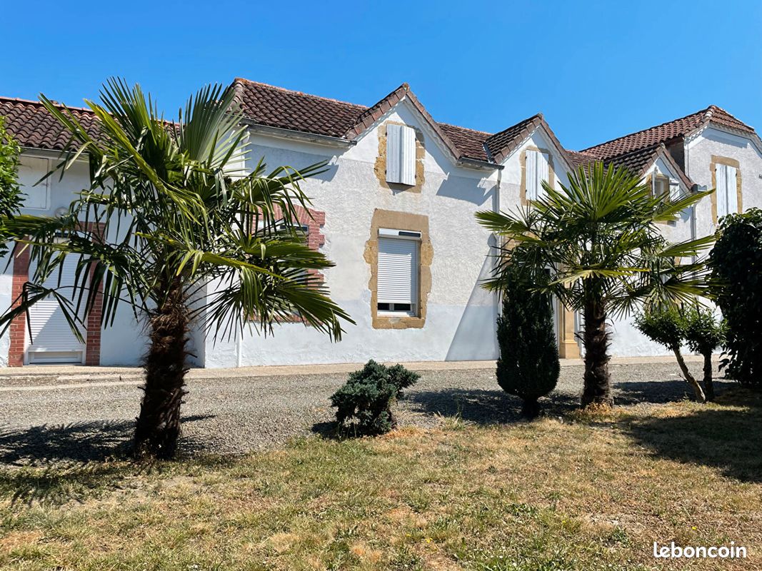 Maison 6 pièces 220 m² · à Maubourguet · 220 m² · 200 000 €
