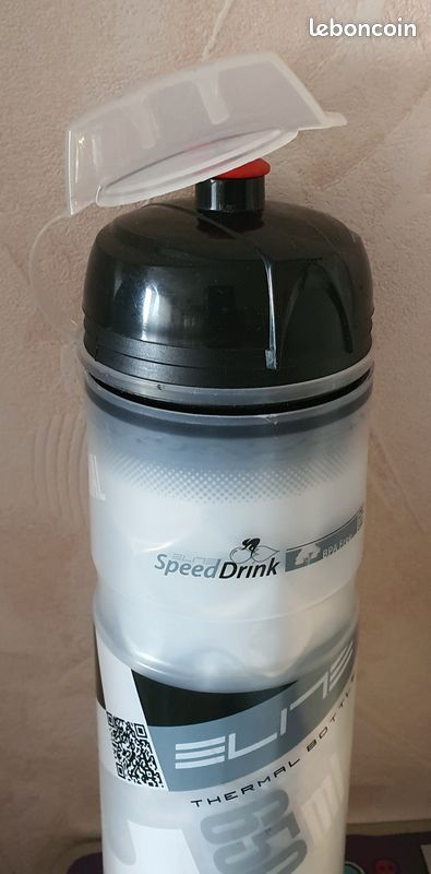 Bidon vélo isotherme ELITE Iceberg 650ml Équipements vélos
