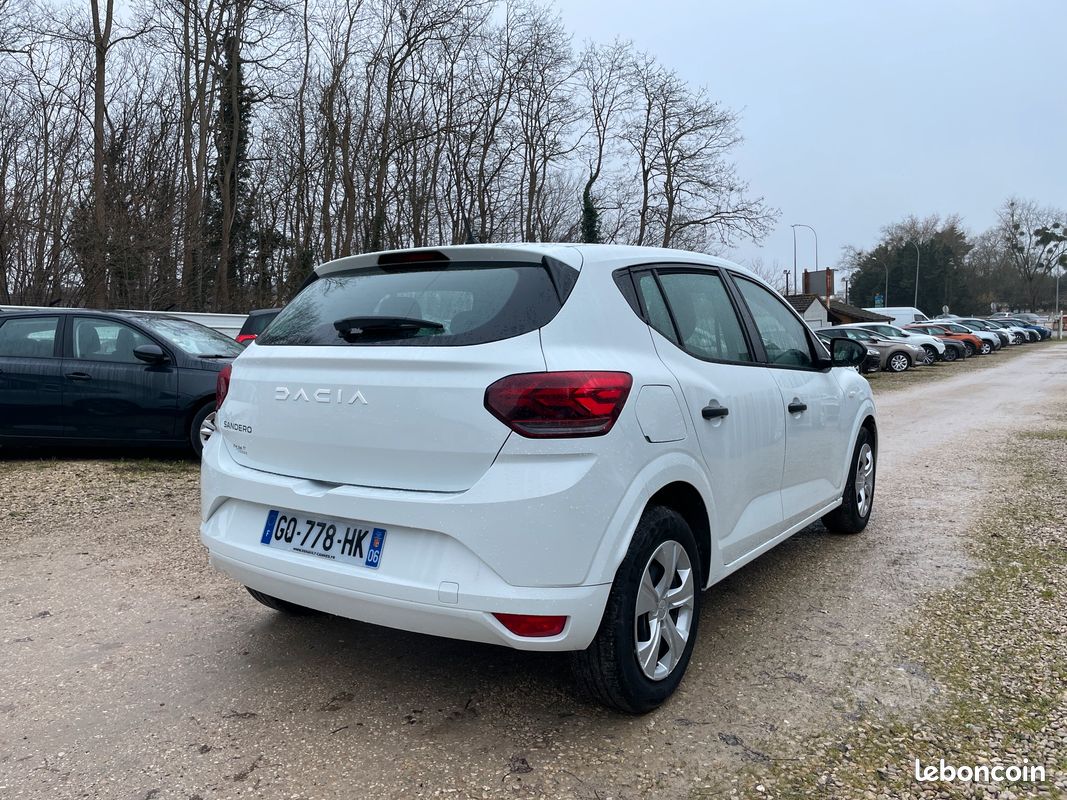 Dacia sandero iii 1.0 essence (image 3)