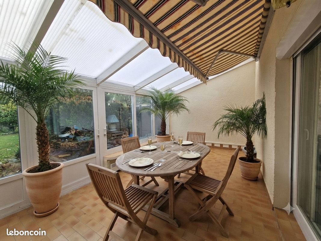 Maison 6 pièces 120 m² · à Roissy-en-Brie · 120 m² · 3 290 000 €