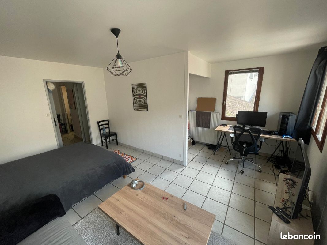 Parking 2 pièces 34 m² · à Limoges · 34 m² · 450 €