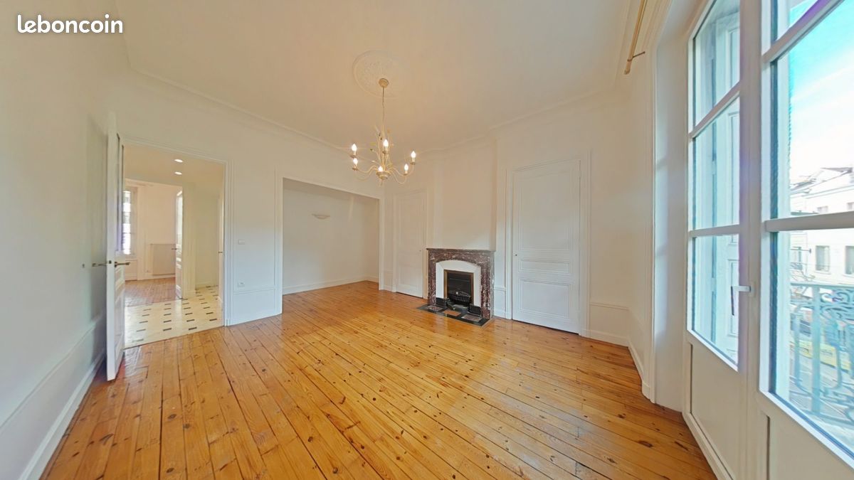 Appartement 3 pièces 75 m² · à Saint-Étienne · 75 m² · 650 €/mois