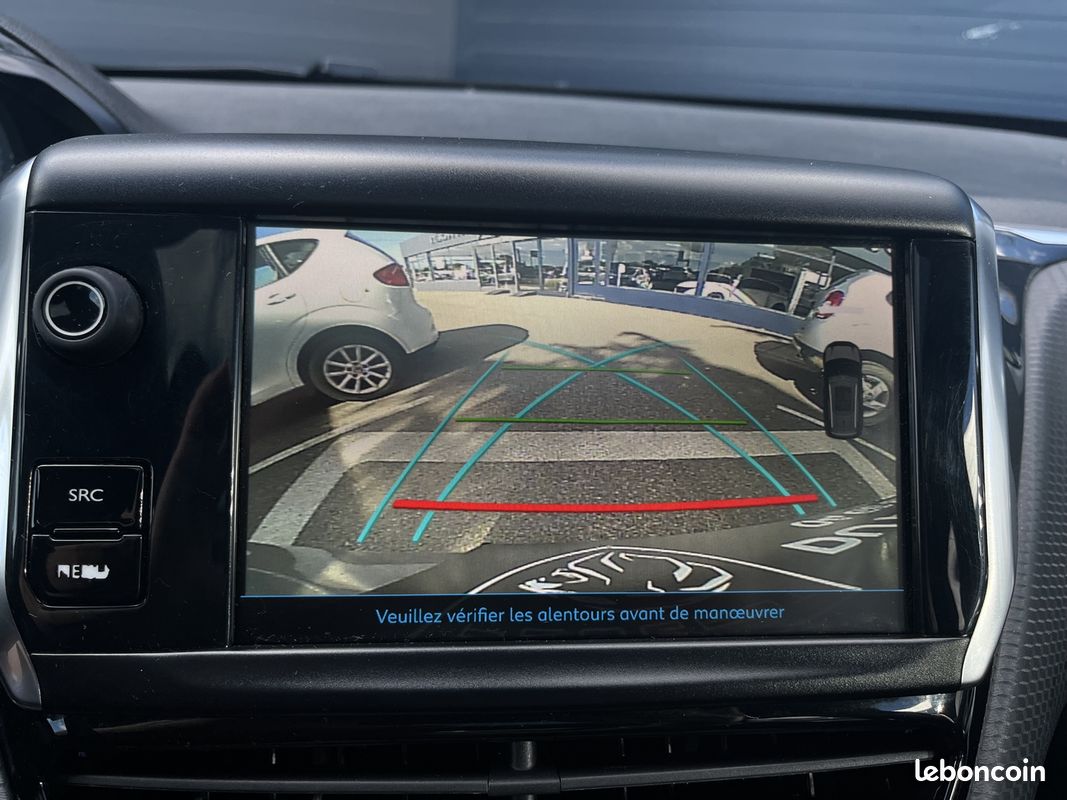 Peugeot 2008 1.6 BLUEHDI 120CH CROSSWAY S&S (image 20)