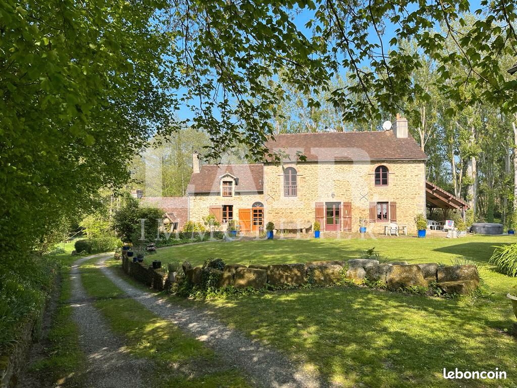 Maison 8 pièces 218 m² · à Alençon · 218 m² · 735 000 €