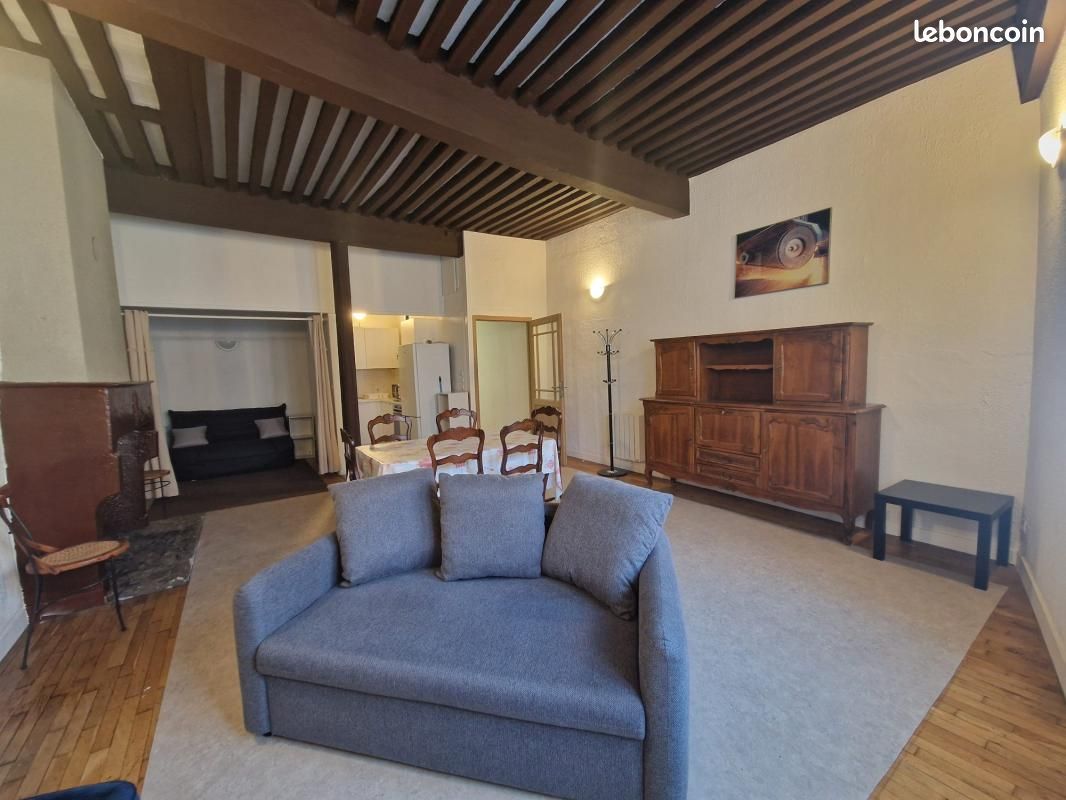 Appartement 2 pièces 72 m² · à Annecy · 72 m² · 1 085 €