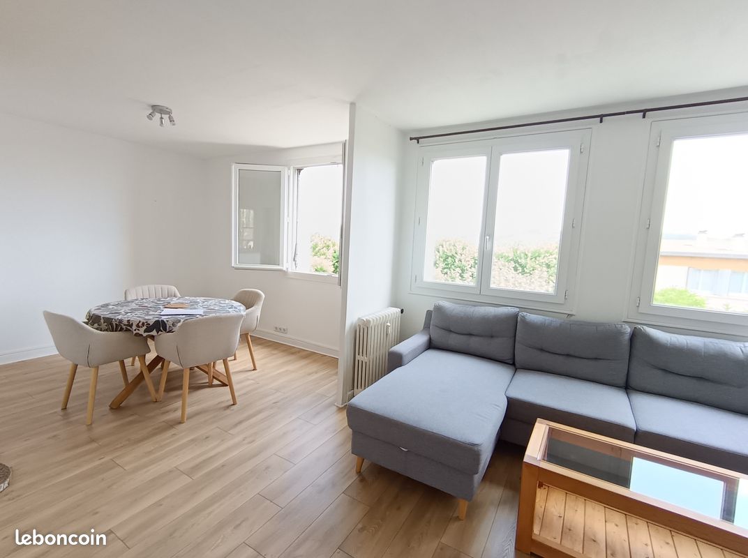 Appartement 3 pièces 73 m² · à Aurillac · 73 m² · 800 €