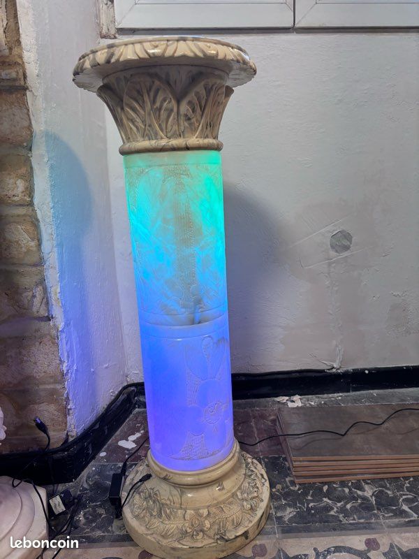 Colonne en albâtre (image 1)