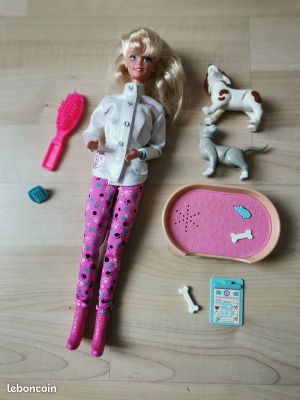 Barbie Pet Docteur - Figurine Vétérinaire Avec Animal