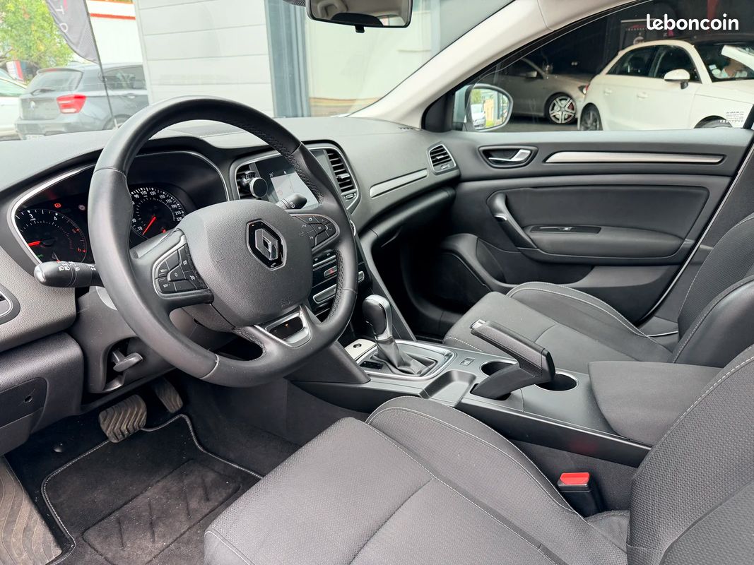 Renault MEGANE IV 1,5 DCI / SUIVIE ET ENTRETENUE / (image 6)