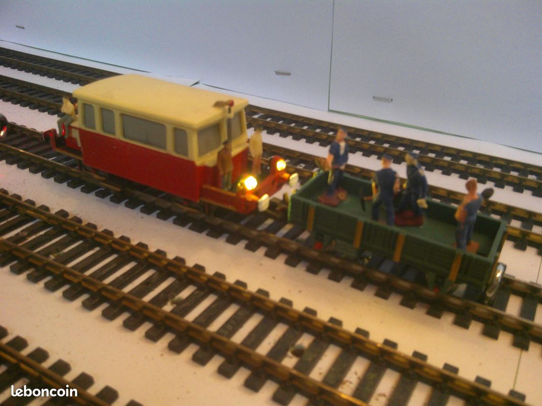 Train électrique Modulaire 72 Cm – Voies à Assembler, Lumières Et Sons, éducatif, En ABS, Dès 3 Ans