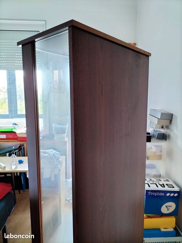 Meuble vitrine en excellent état (image 4)
