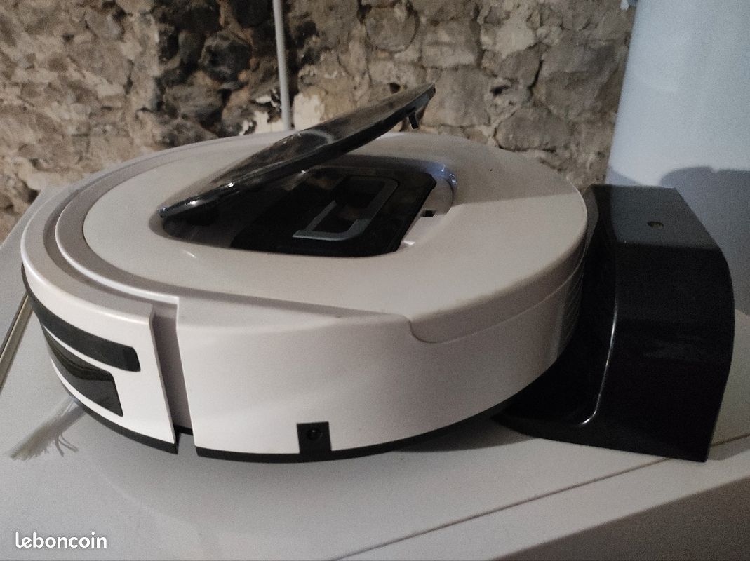 Aspirateur robot (image 1)