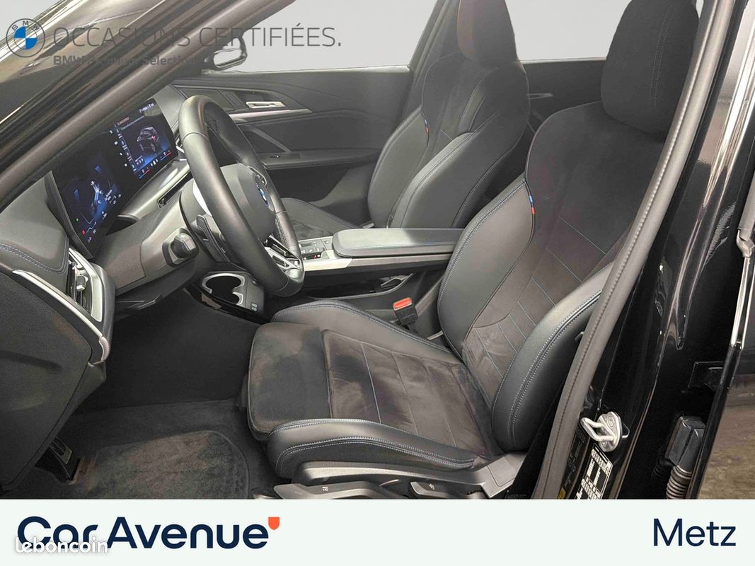 BMW iX1 eDrive20 M Sport (image 11)