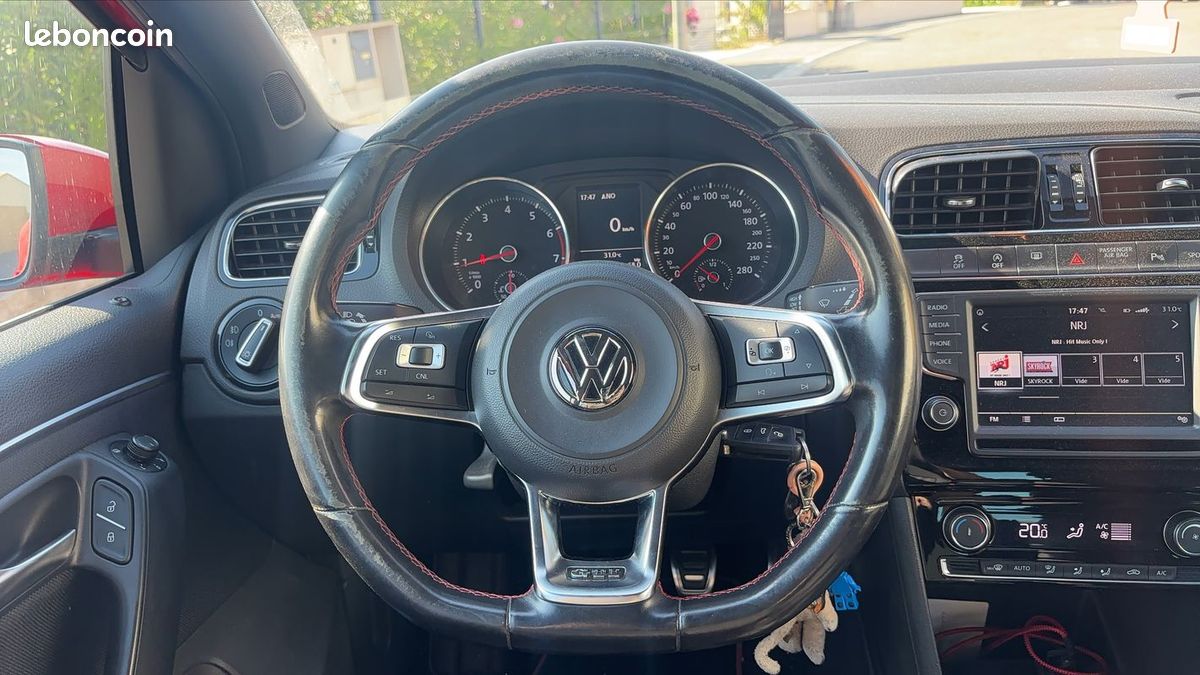Volkswagen Polo 1.8 TSI 192 GTI (image 22)