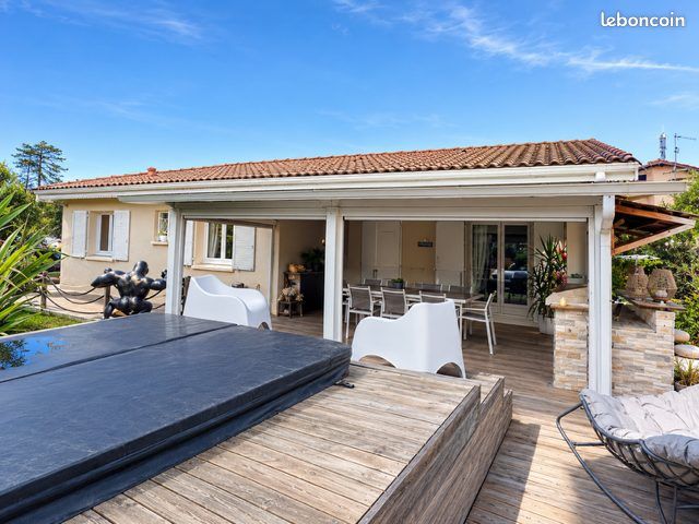 Maison 5 pièces 111 m² · à Gujan-Mestras · 111 m² · 558 000 €