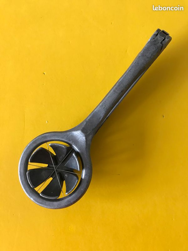 Westmark. Coupe-œufs durs (image 1)