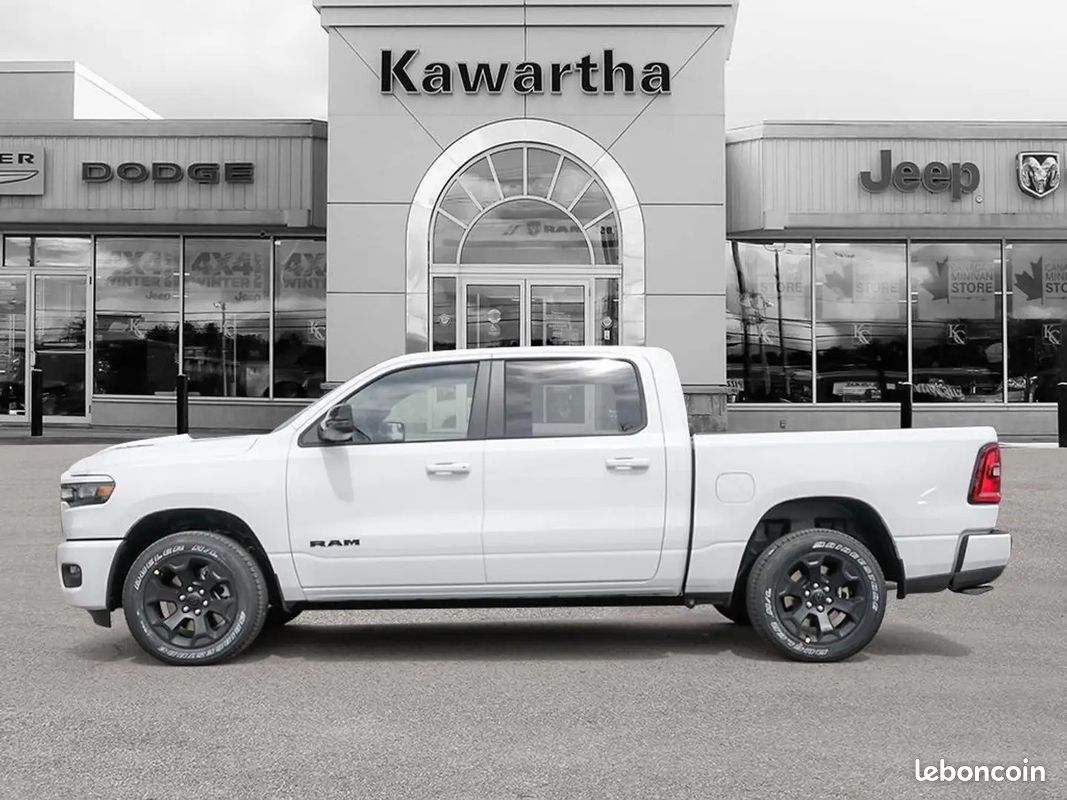 Dodge RAM 1500 Sport 5.7 HEMI V8 4x4 Crew Cab – Caméras 360 – ACC – Neuf - TVA récupérable (image 3)