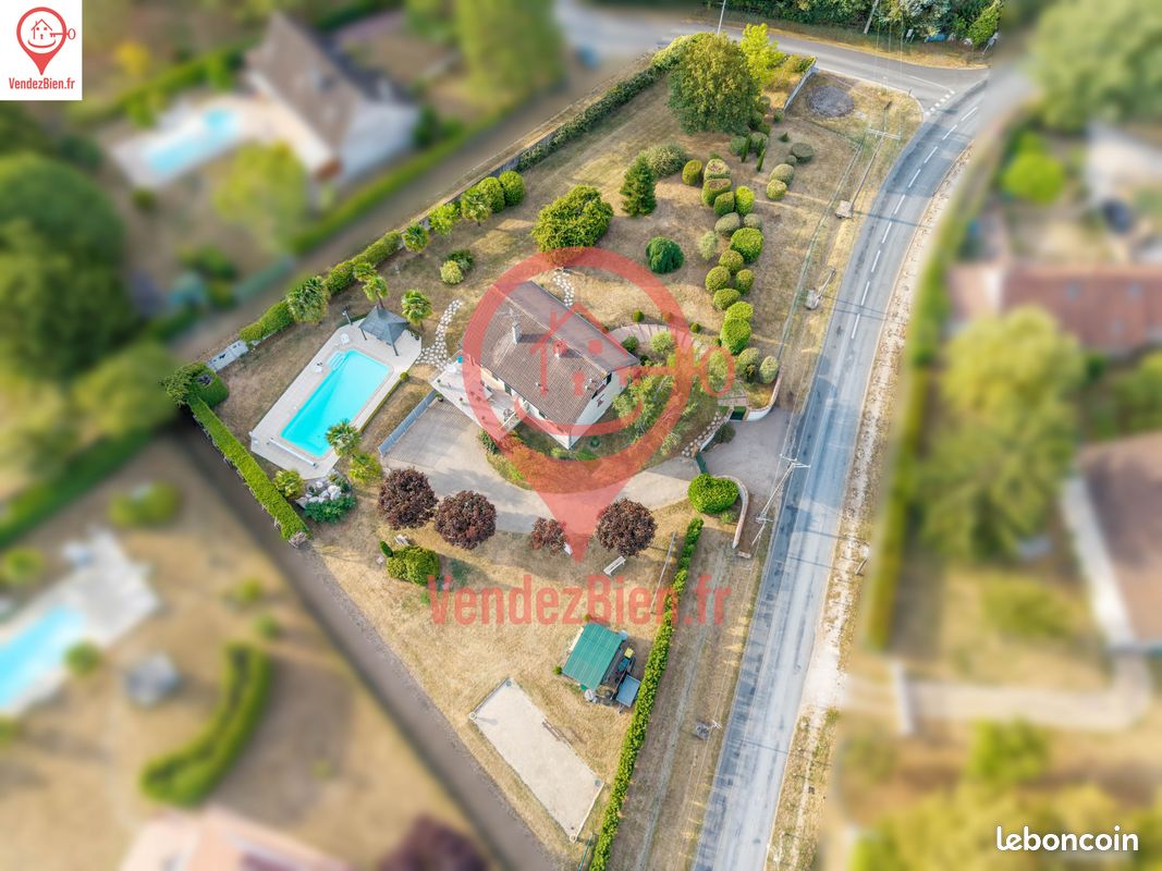Maison 5 pièces 150 m² · à Berry-Bouy · 150 m² · 343 900 €