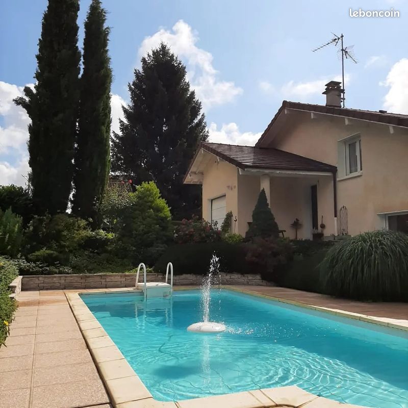 Maison 5 pièces 130 m² · à Saint-Jean-de-Gonville · 130 m² · 820 000 €