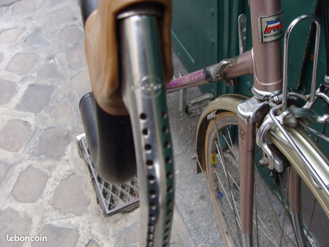 Vélo MOTOBECANE Homme 1 vitesse Bordeau