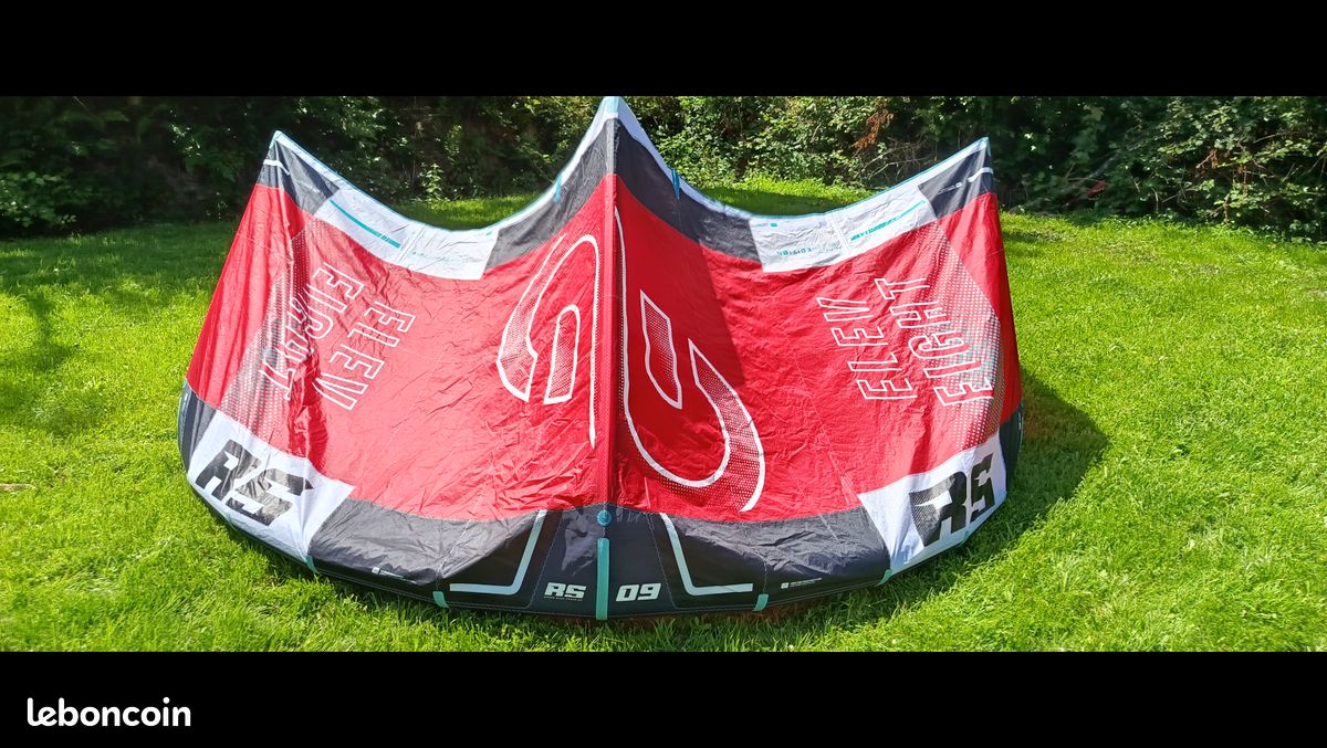 Eleveight RSV10 9 et 7 RS V10 kitesurf + barre vary offerte (image 3)