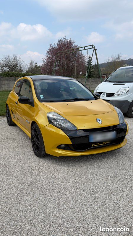 Clio 3 RS (image 1)