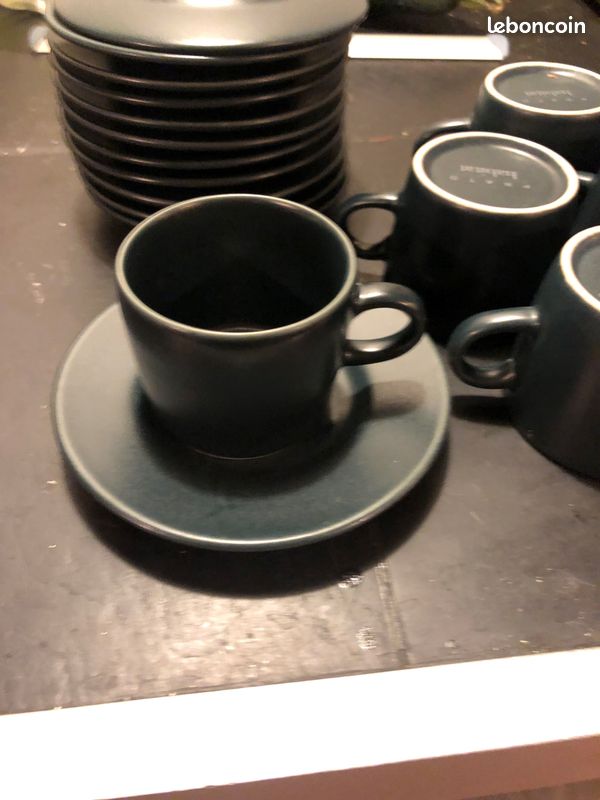Lot De 8 Tasses Et Soucoupes à Café En Céramique Anglaise BARRATTS - Multicolore, Idéal Pour Recevoir