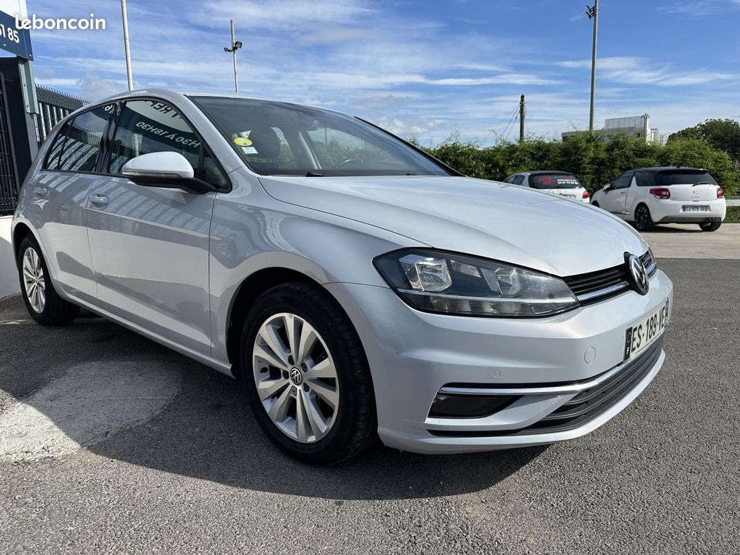 VOLKSWAGEN GOLF 1.6 TDI BV DSG 7 Carat 2017 PHASE 2 CARPLAY / CAMERA / FEUX LED (image 2)
