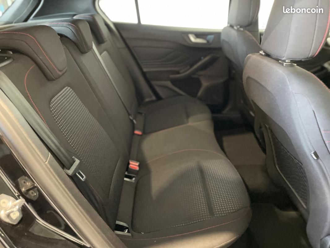 Ford Focus 1.0 EcoBoost 125 S&S ST Line (image 6)