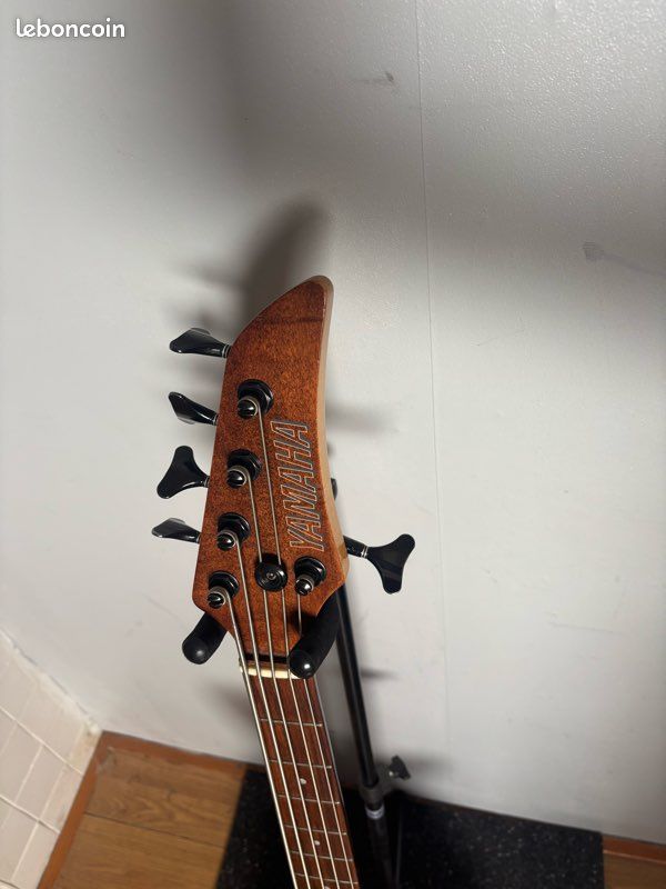 Basse Yamaha rtbx 755 5cordes (image 4)