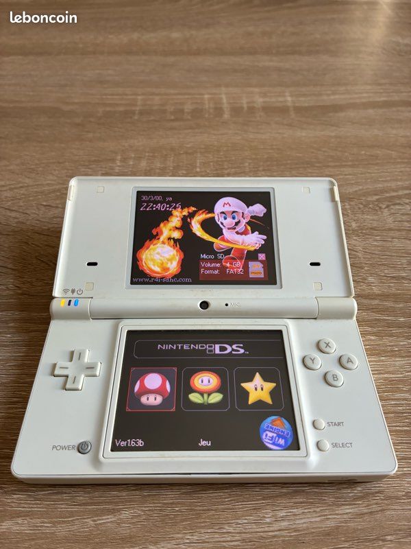 Nintendo DSi (image 3)