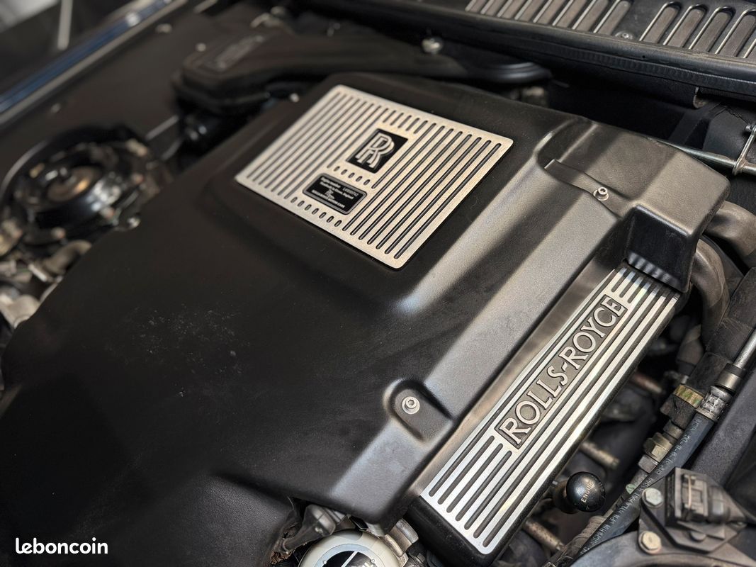 Rolls-Royce Corniche V8 6.8 V8 325 Ch BA Cabriolet Berline BVA 2001 4 Places (image 9)