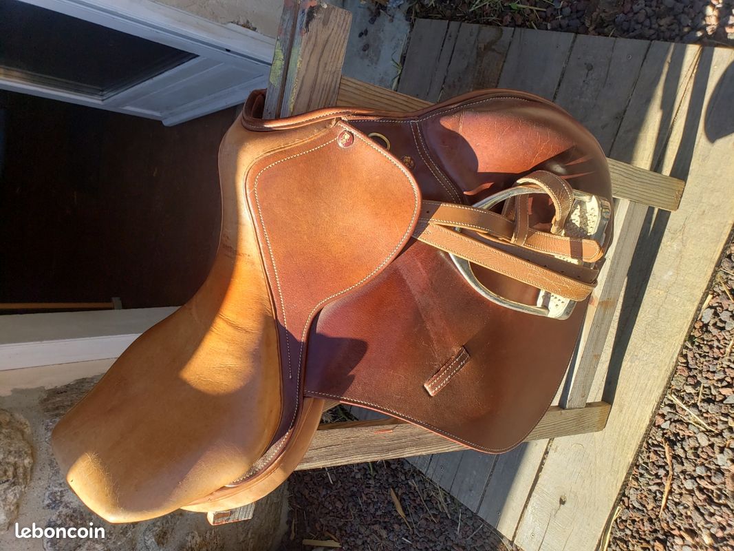 Garde-boue en cuir de race mêlée en cuir brut, collection