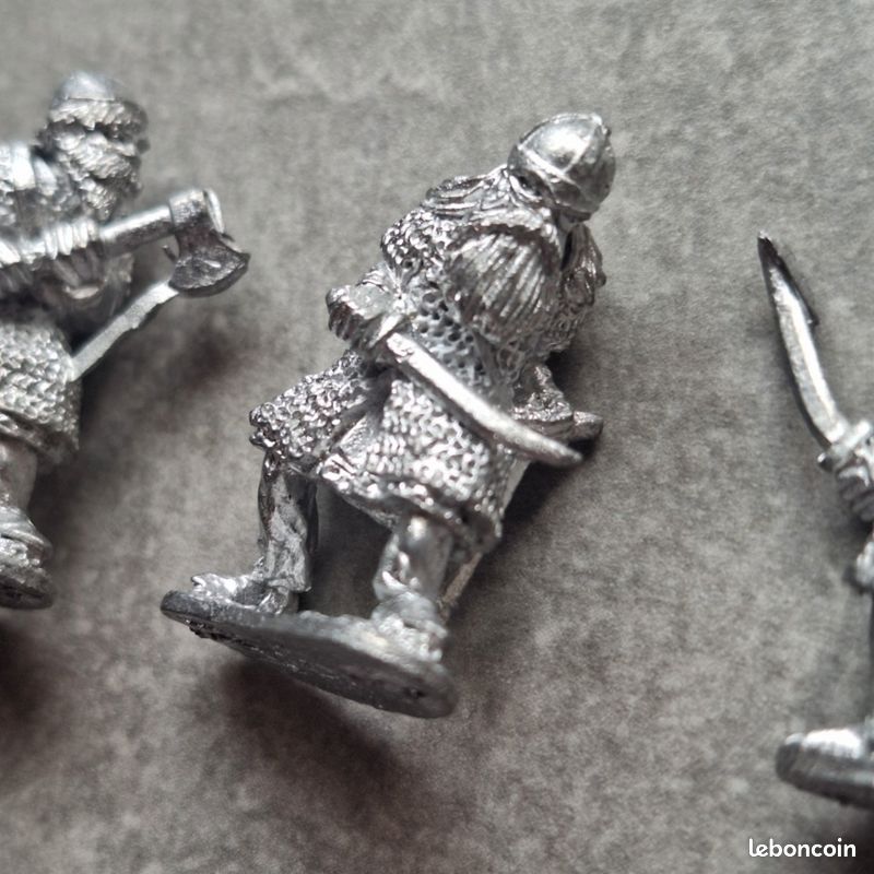 Busch 7997 - Figurines pour scène Achat de légumes 1:87
