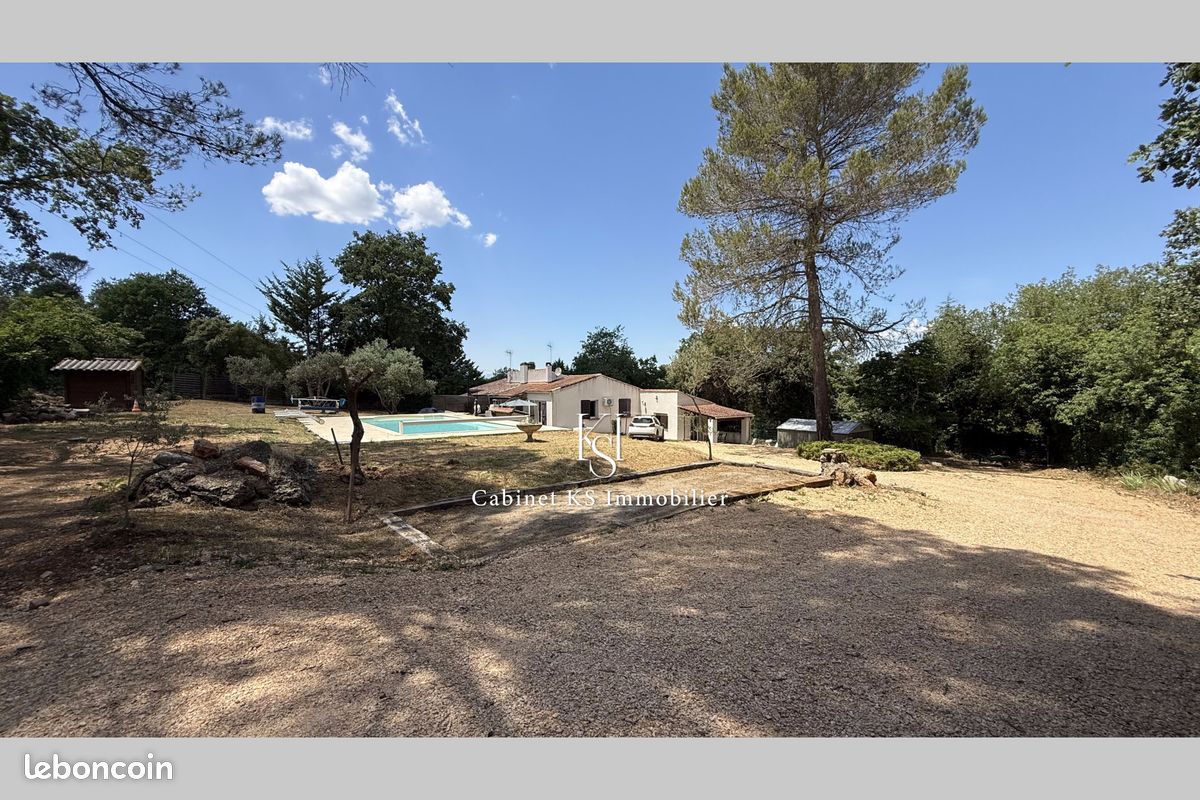 Maison 4 pièces 87 m² · à Tourves · 87 m² · 385 000 €