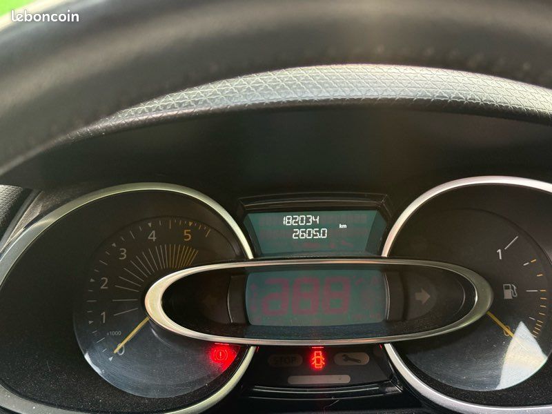 Renault Clio IV Énergie dCi 75 – 2015 (image 4)
