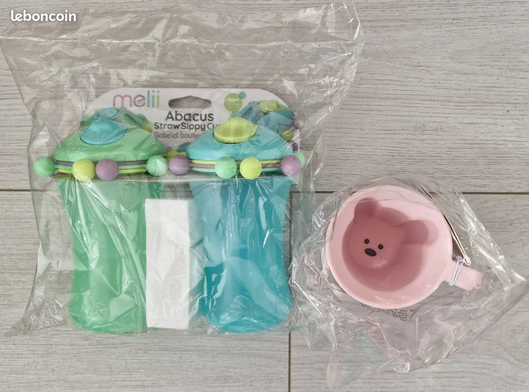 Mushie Tasses à Empiler 8 Gobelets Gigognes, Sans BPA, Jouets Éducatifs pour Bébés, Accessoires pour Bébé, Jeunes Enfants Garçons et Filles (Retro Mushie Tasses à Empiler 8 Gobelets Gigognes, Sans BPA, Jouets Éducatifs pour Bébés, Accessoires pour Bébé, Jeunes Enfants Garçons et Filles (Retro
