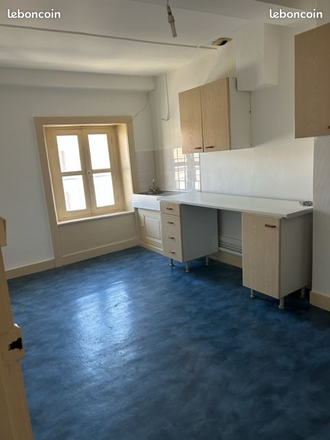 Appartement 1 pièce 40 m² · à Montbrison · 40 m² · 384 €/mois
