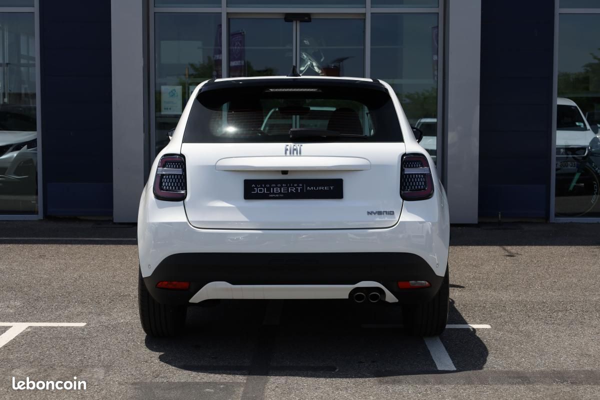 Fiat 600 1.2 Hybrid Turbo, 145ch, Pop, e-DCT6, Jantes alliage (image 5)